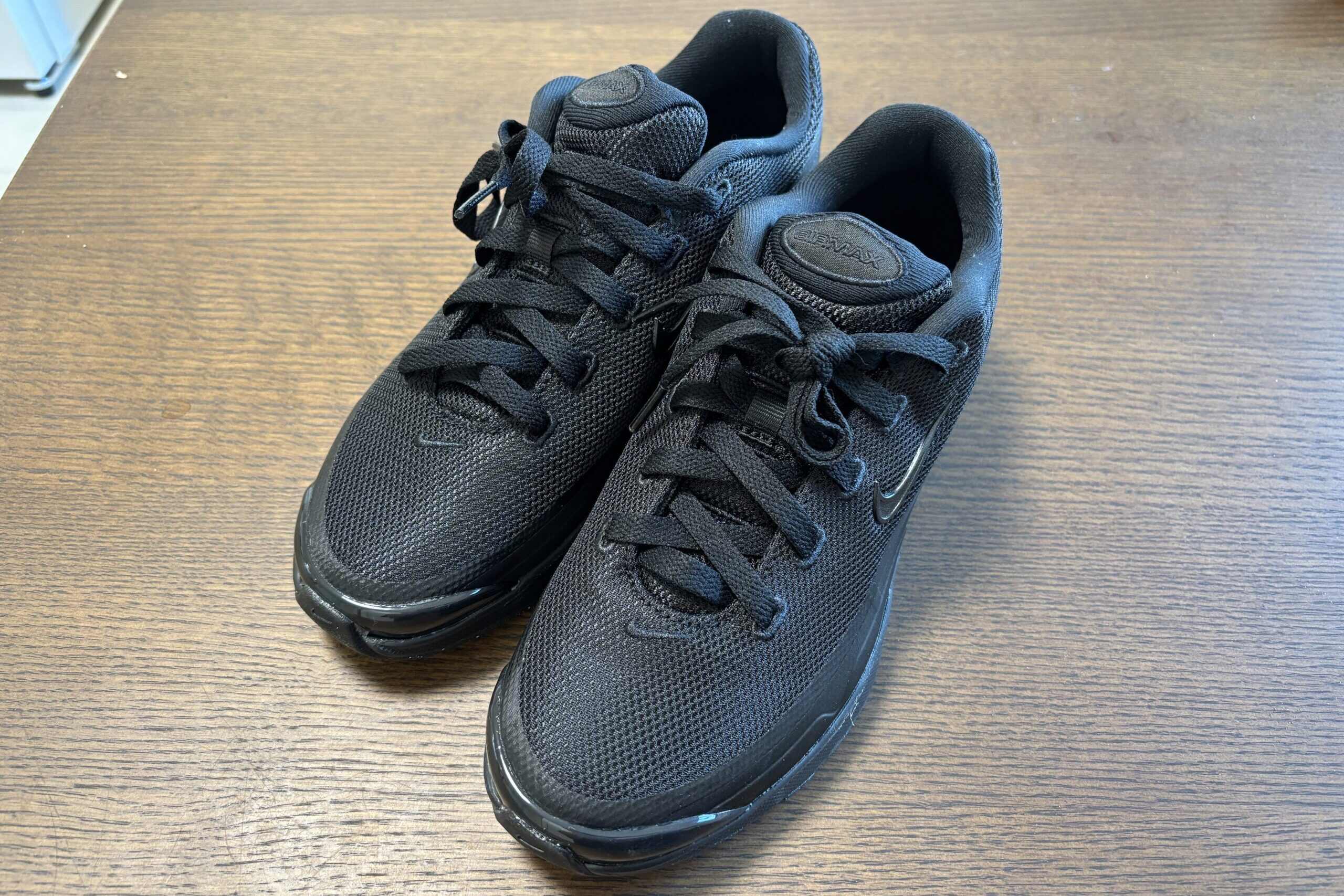 下半身の歪み改善のために購入したNIKEのスニーカー。クッション性が高く長時間歩いても疲れにくい